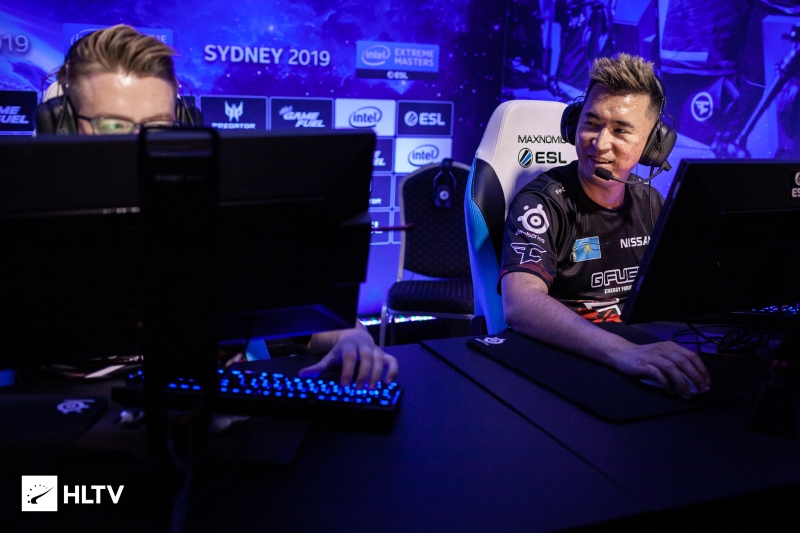 现代足球场 现代足球场